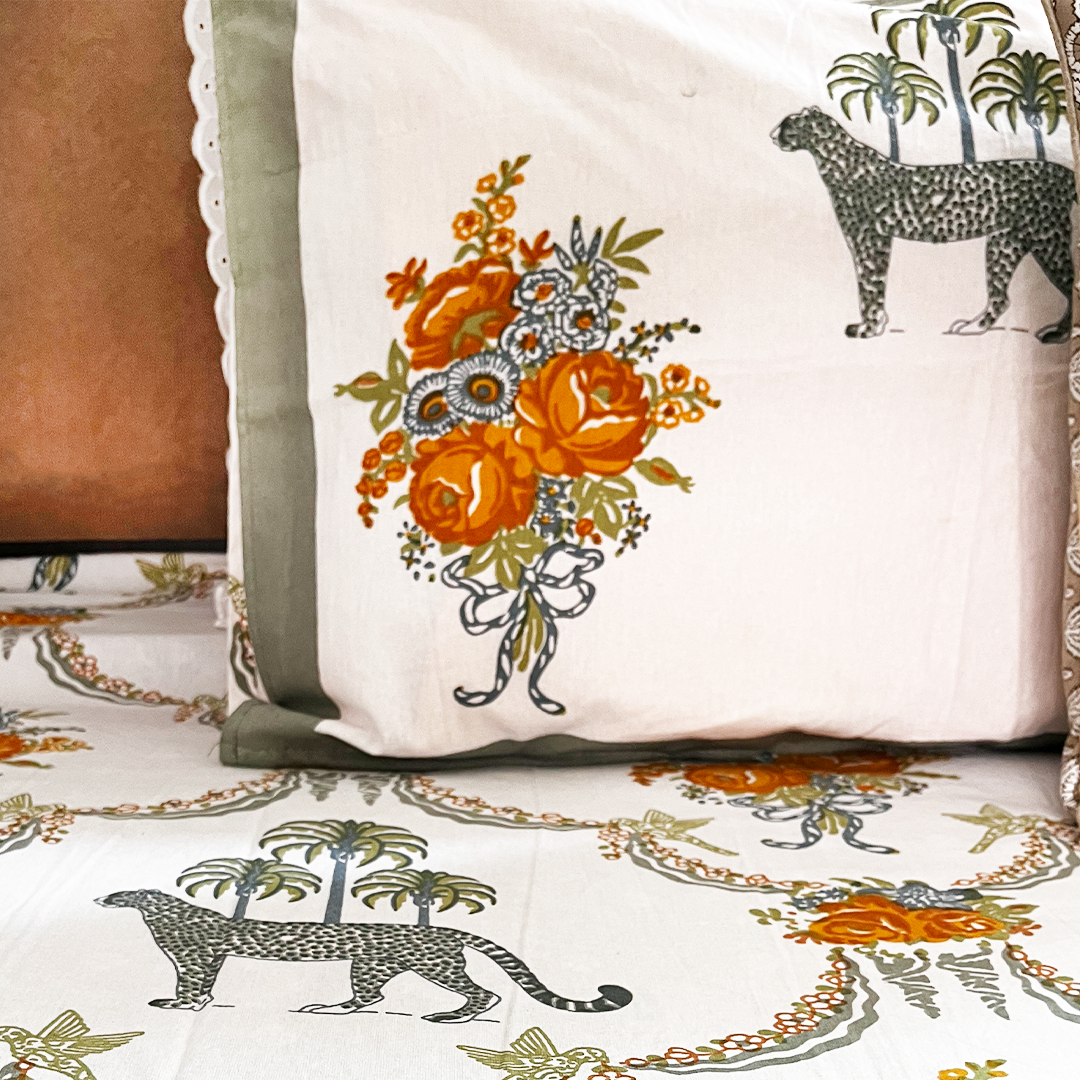 Saga Jaipur- Amara Chaar-Bagh All Over Printed King Sized Bedsheet Set
