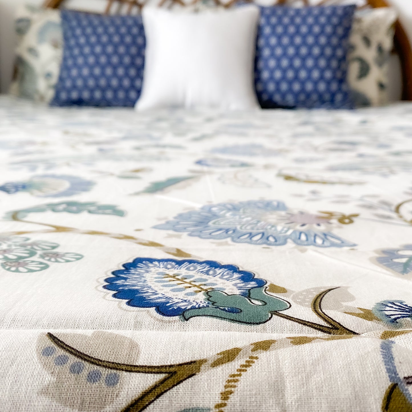 Indigo Mist All over Printed King Sized Bedsheet