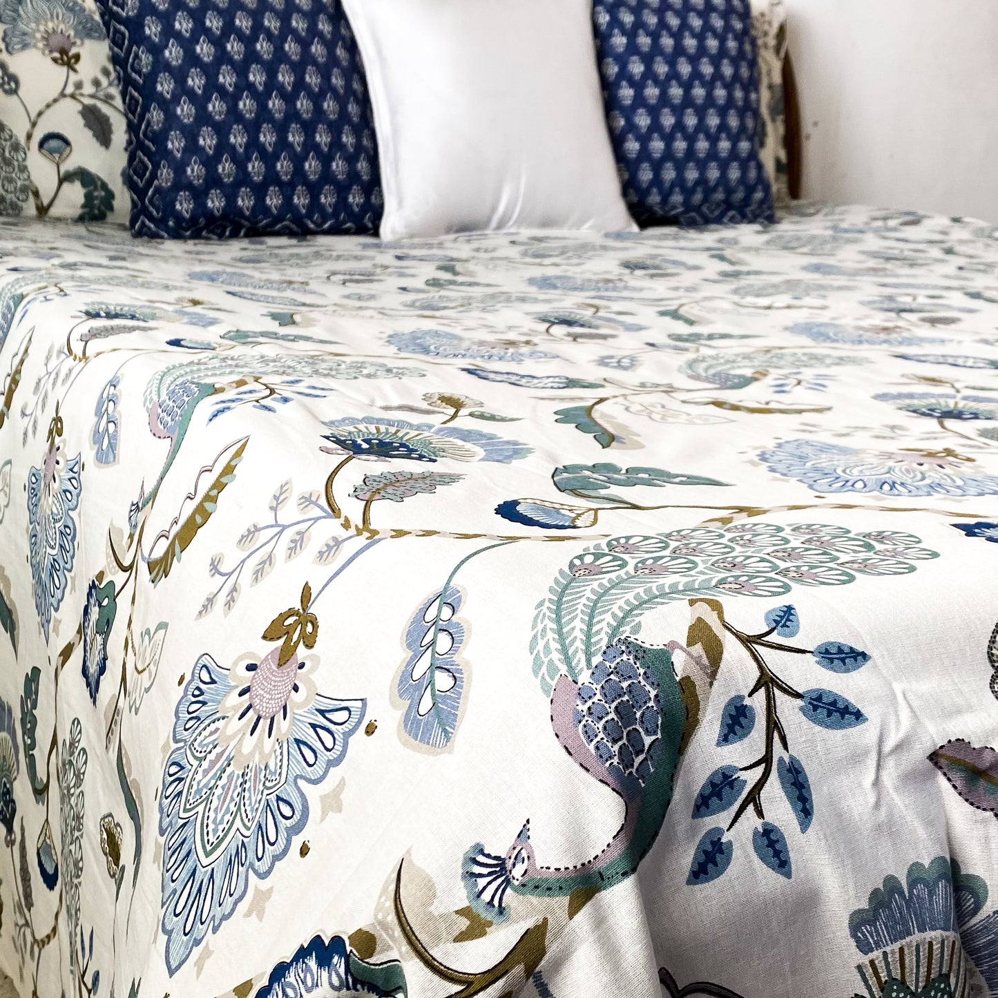 Indigo Mist All over Printed King Sized Bedsheet