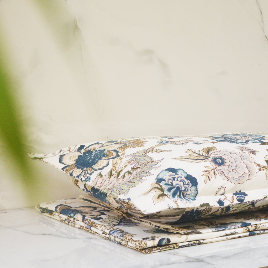 Indigo Bliss All over Printed King Sized Bedsheet (90*108")