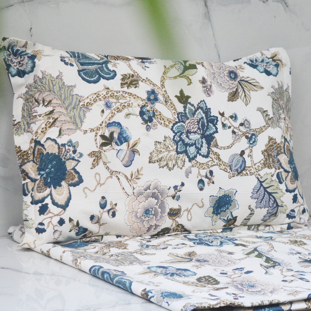 Indigo Bliss All over Printed King Sized Bedsheet (90*108")
