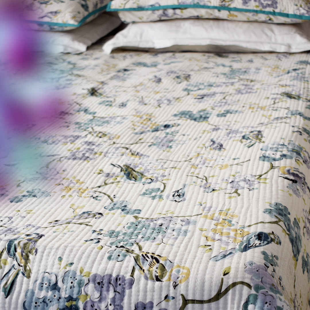 Amara Birds of Garden Printed Reversible Quilted Bedcover Set- TurquoiseAmara Birds of Garden Printed Reversible Quilted Bedcover Set- Turquoise